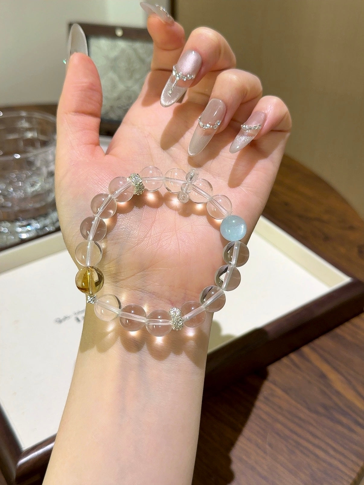 ▫️▪️ White crystal aquamarine yellow tower crystal bracelet
